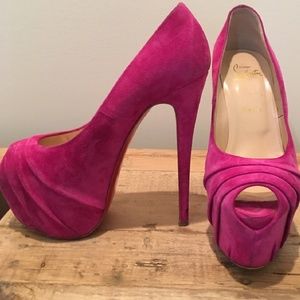 MUST GO!!! Christian Louboutin pink heels